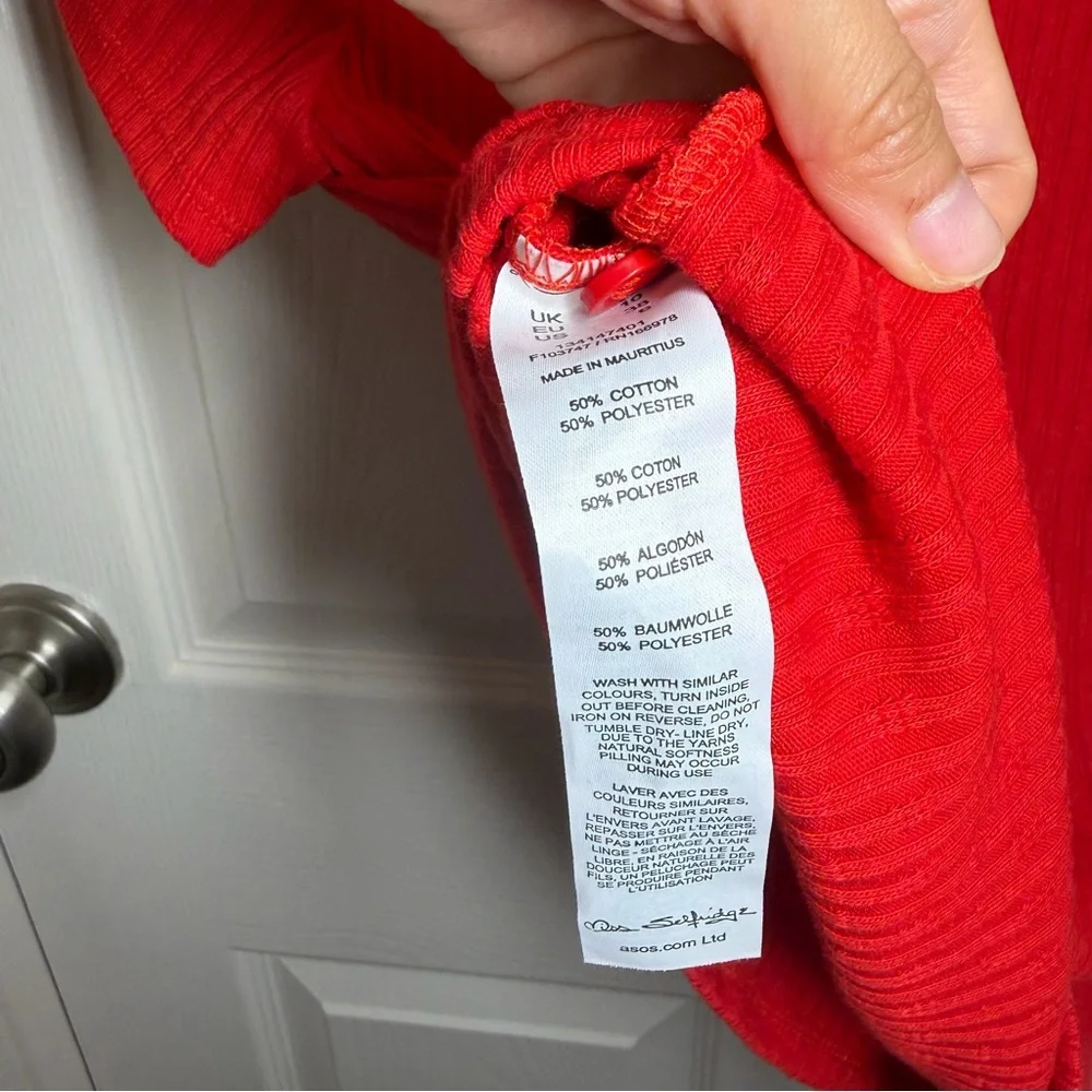 Red Collared Button-Up Top - Picture 8 of 9